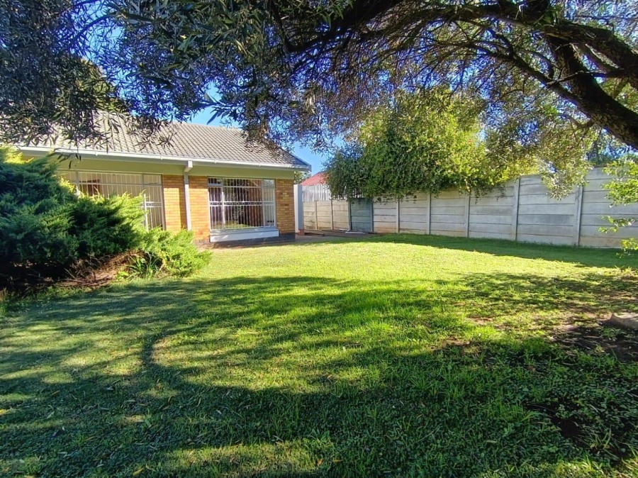 5 Bedroom Property for Sale in Universitas Ridge Free State